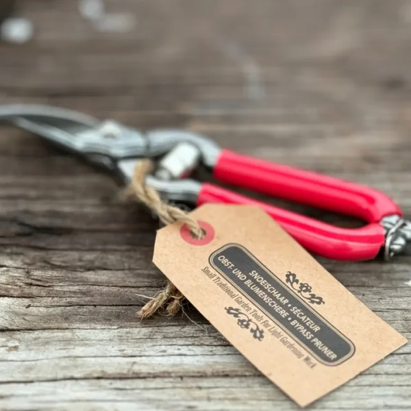 MINI PRUNER RED lifestyle 6